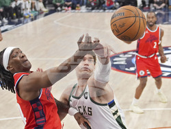 Bucks Clippers Basketball