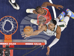 Bucks Clippers Basketball