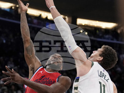 Bucks Clippers Basketball