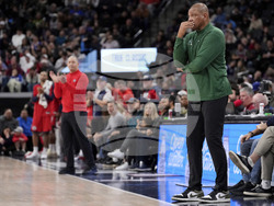 Bucks Clippers Basketball