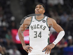 Bucks Clippers Basketball