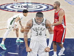Bucks Clippers Basketball