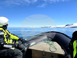 Антарктида - остров Ливингстън - нос Ереби пойнт - дейности