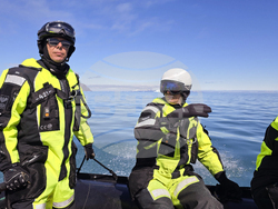 Антарктида - остров Ливингстън - нос Ереби пойнт - дейности