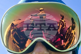 Антарктида - остров Ливингстън - нос Ереби пойнт - дейности