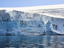 Антарктида - остров Ливингстън - нос Ереби пойнт - дейности
