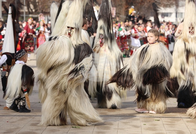 „Сурва“ в Перник е сред препоръчаните от „Евронюз“ зимни фестивали