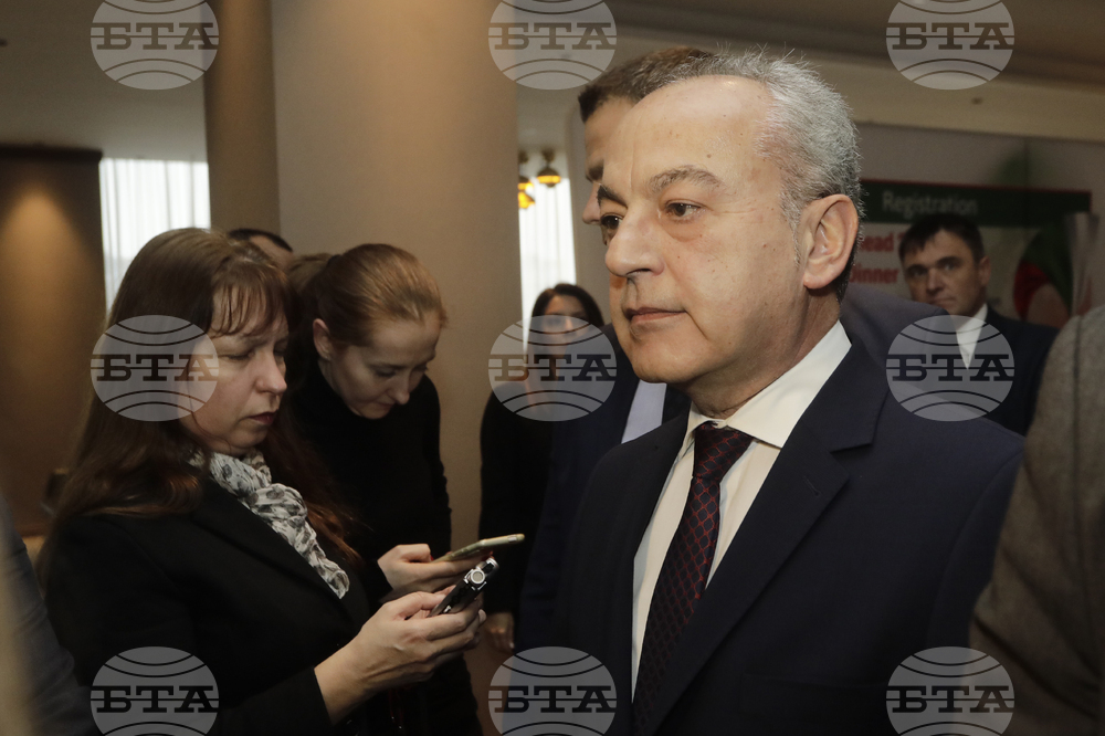 „Светът през 2023“ - Гълъб Донев