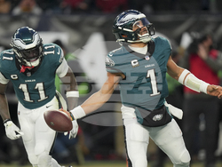 APTOPIX Commanders Eagles Football