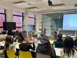 Български език в Хаселт: Урок, който „вдъхнови белгийските ученици“, изнесе д-р Миглена Дикова-Миланова