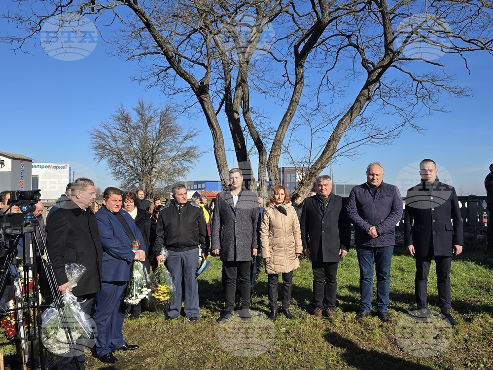 Добрич - Паметник на победата - честване