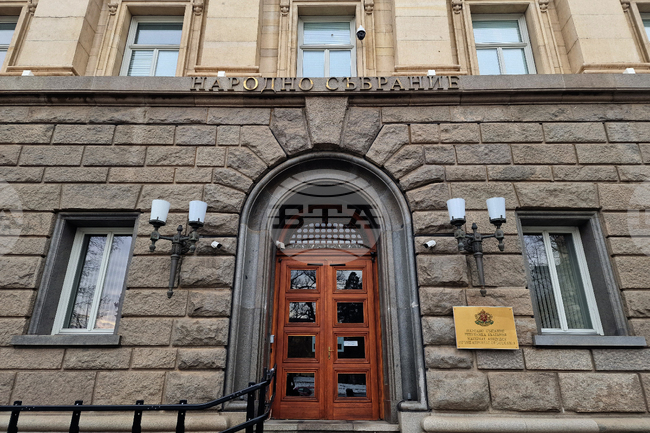 Комисията по европейски въпроси на парламента прие доклад относно изменение на директиви, свързани с европейската отбрана и сигурност