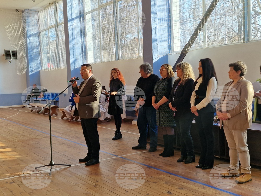 Свищов - общински ученически игри - награждаване