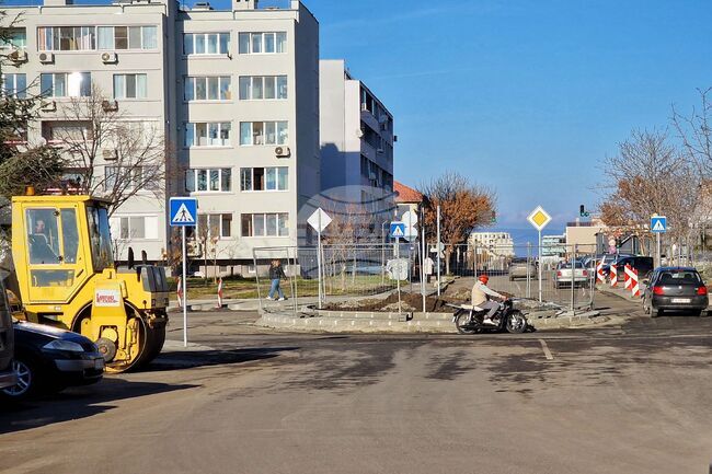 Поморие - кръстовище - изграждане 