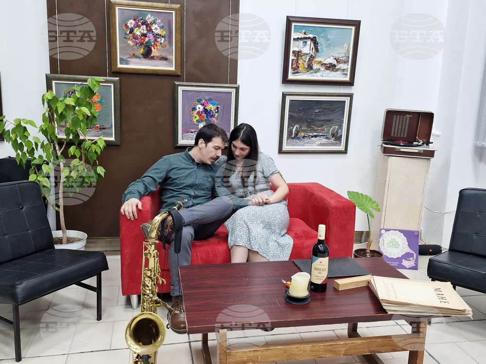 Разград - „Всичко, което не казват очите“ - пърформанс