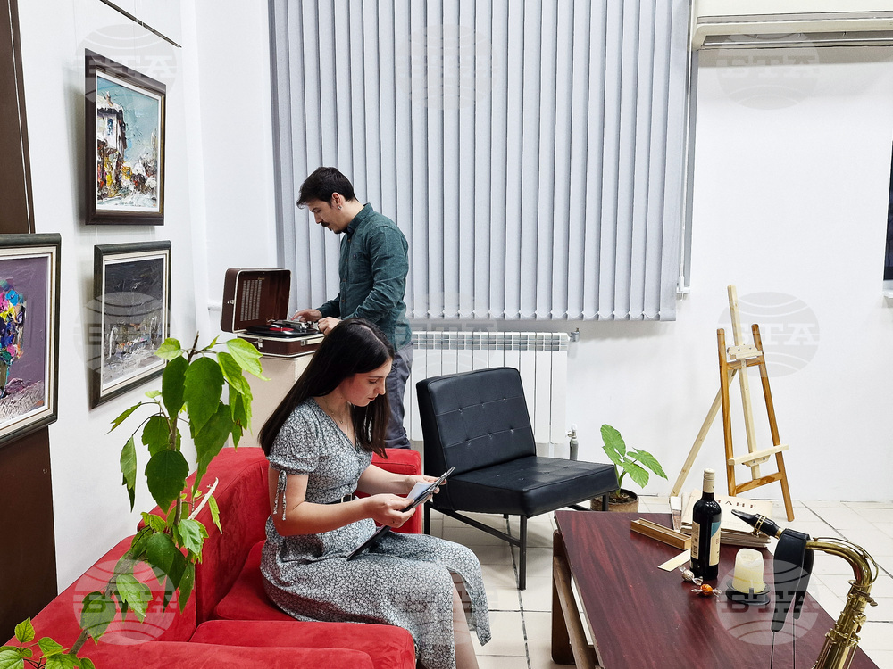 Разград - „Всичко, което не казват очите“ - пърформанс