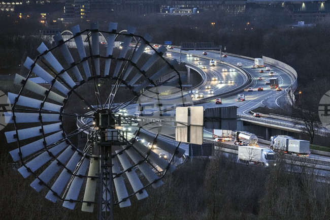 Германската икономика се свива с 0,2 през четвъртото тримесечие, съобщи "Дестатис" 