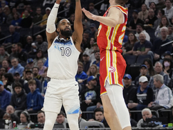 Hawks Timberwolves Basketball
