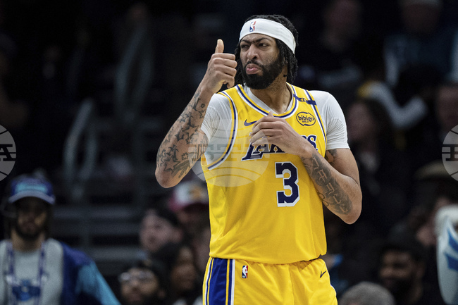 Антъни Дейвис вкара 42 точки и спечели 23 борби при победа на Лос Анджелис Лейкърс срещу Шарлът Хорнетс в НБА