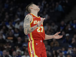 Hawks Timberwolves Basketball
