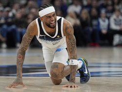 Hawks Timberwolves Basketball