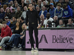 Hawks Timberwolves Basketball