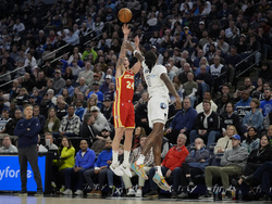 Hawks Timberwolves Basketball