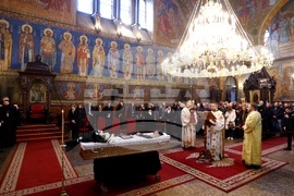 „Св. Неделя” - схиархимандрит Амвросий - заупокойна литургия