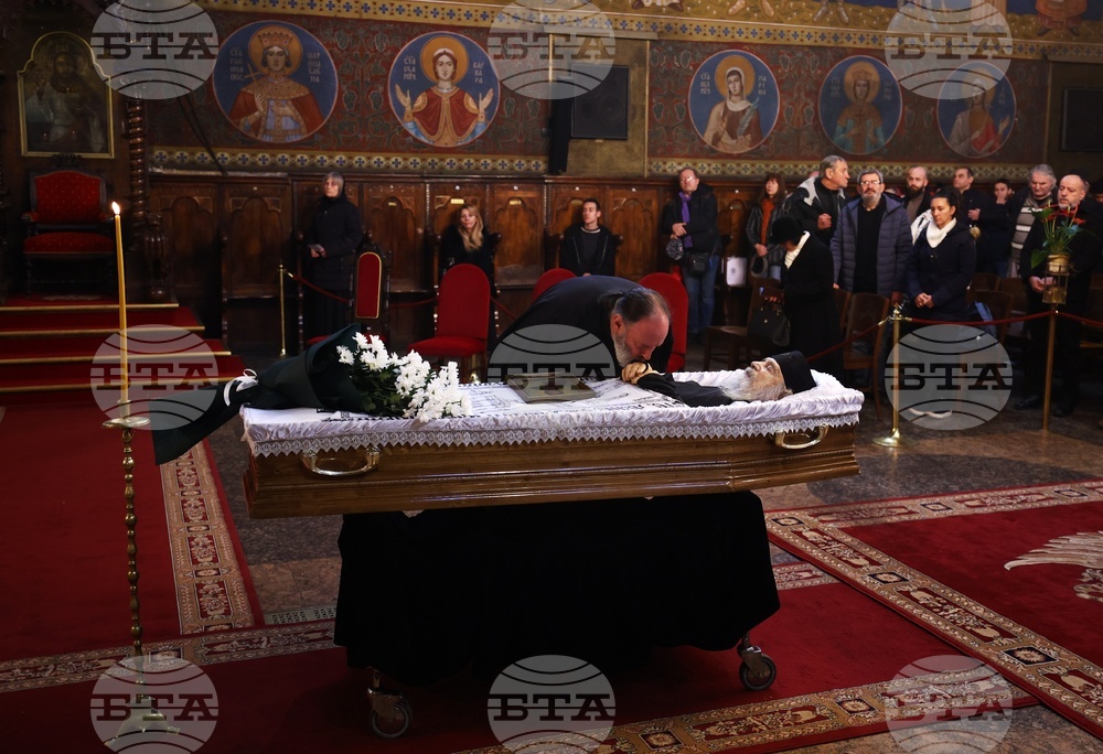 Беше отслужена заупокойна света литургия в памет на схиархимандрит Амвросий