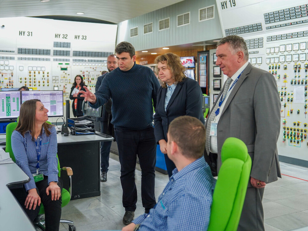 Председателят на парламента Наталия Киселова посети АЕЦ „Козлодуй“