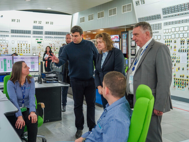 Председателят на парламента Наталия Киселова посети АЕЦ „Козлодуй“