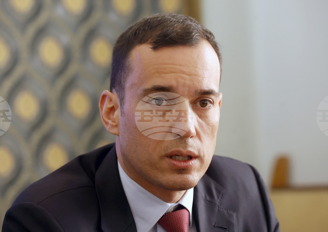 Намерихме начин да запазим сградата на "Балкантон", написа във фейсбук Васил Терзиев