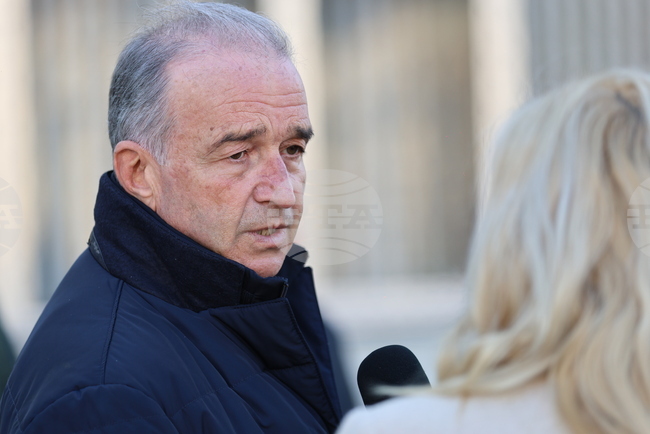 Кметът на Асеновград обяви два дни ваканция за всички училища на територията на общината