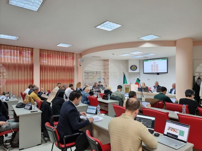 Общинският съвет на Марица определи свободните за 2025 година пасища, мери и ливади