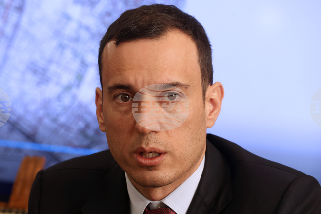  Действията на всички, които застрашиха реда и вандализираха сградата на Европейската комисия, са срам за града и държавата, написа Васил Терзиев