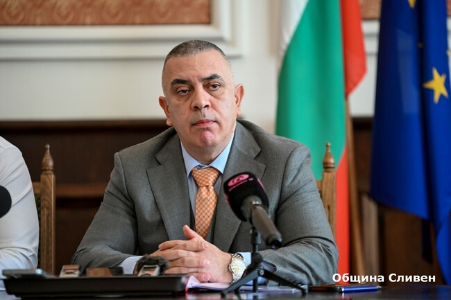 Община Сливен: Със заповед на кмета Стефан Радев 3 и 4 февруари ще бъдат неучебни дни