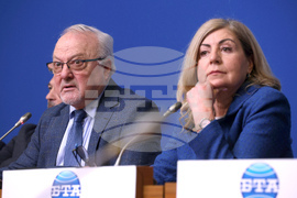 Национален пресклуб на БТА София - институти - становища - пресконференция