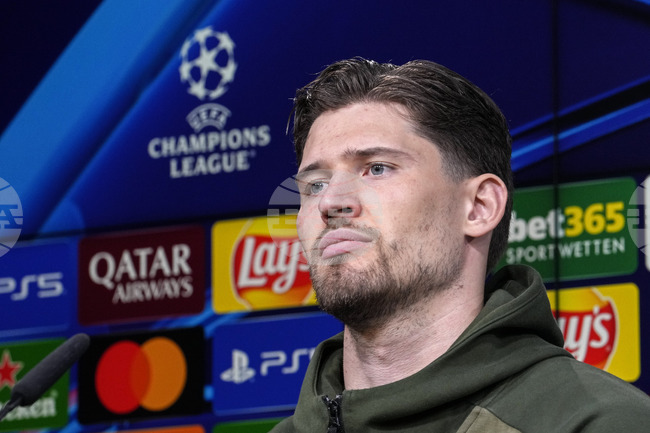 Вратарят Грегор Кобел може да напусне Борусия Дортмунд през лятото