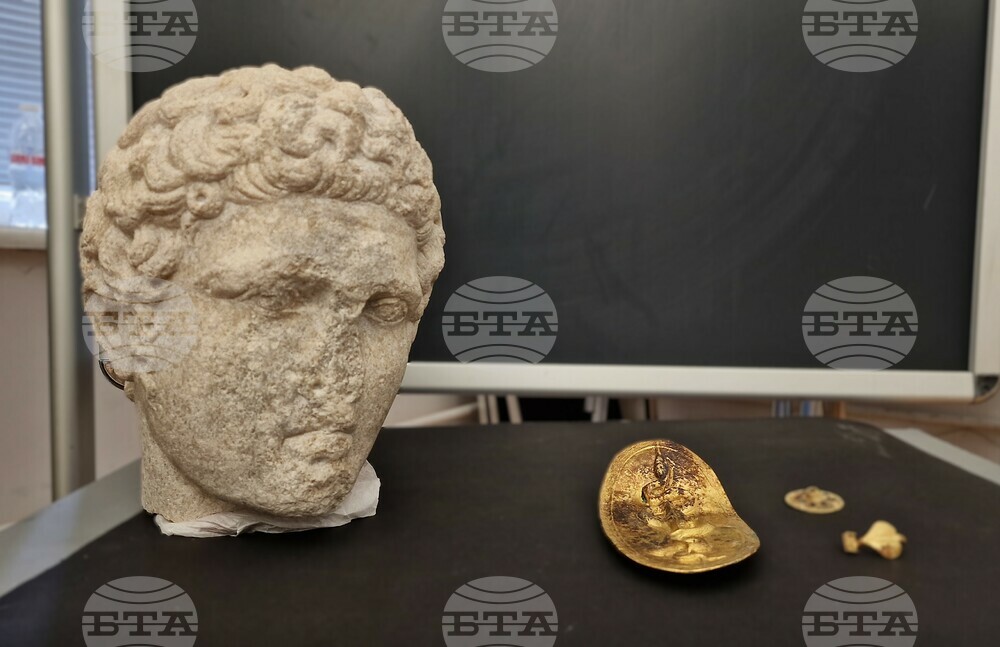 NAIM-BAS Hosts National Archaeological Exhibition