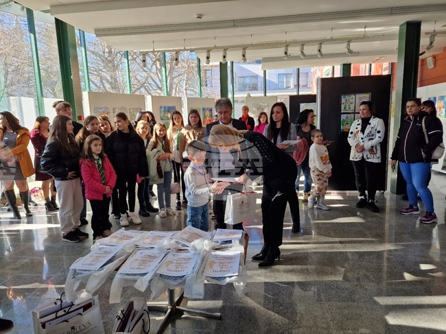 Наградиха участниците в първото издание на конкурс за рисунка „Лудогорие – минало и настояще“ в Разград