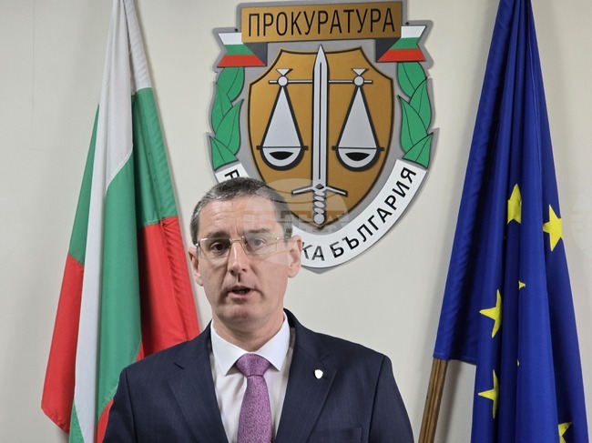 Окръжна прокуратура в Плевен работи по версия за самоубийство на момчето, което почина след падане от скеле