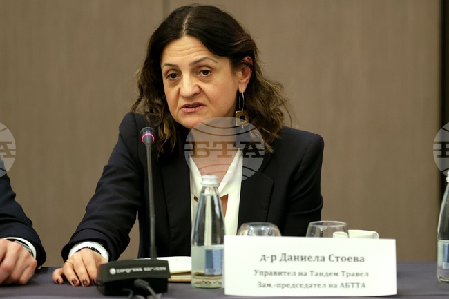 Възможността за електронно подаване на документи за визи ще стимулира интереса към България на туристи от трети страни, смята зам.-председателят на АБТТА