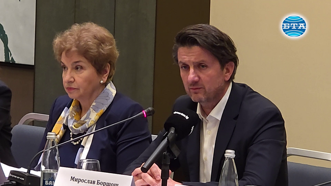 Членството в Шенген е възможност, от която България може да се възползва, но може и да пропусне, предупреди министърът на туризма