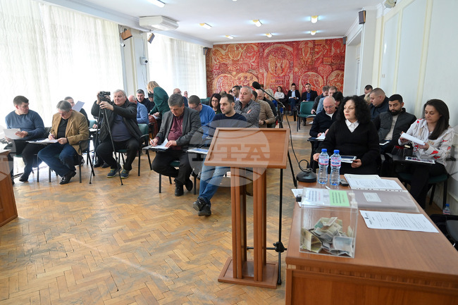 Общинският съвет в Монтана одобри два проекта за кандидатстване за социални услуги и екологична устойчивост