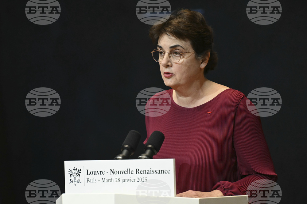 Директорът на Лувъра иска да се въведе допълнителен билет към входа за музея, за да се види „Мона Лиза“