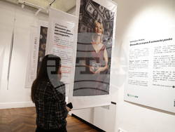 „Истината не е по средата" - изложба