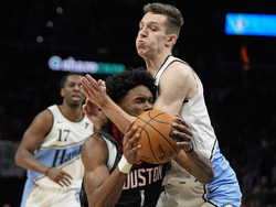 Rockets Hawks Basketball
