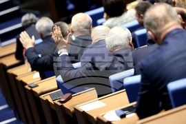 Парламент - заседание