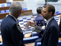 Парламент - заседание