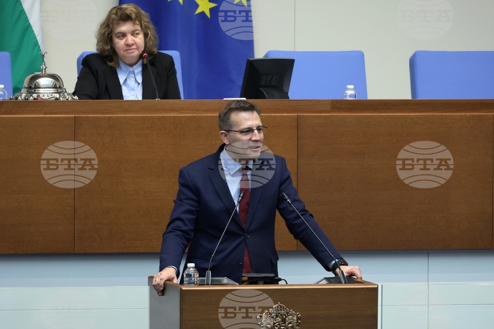 Парламент - заседание - Станислав Атанасов